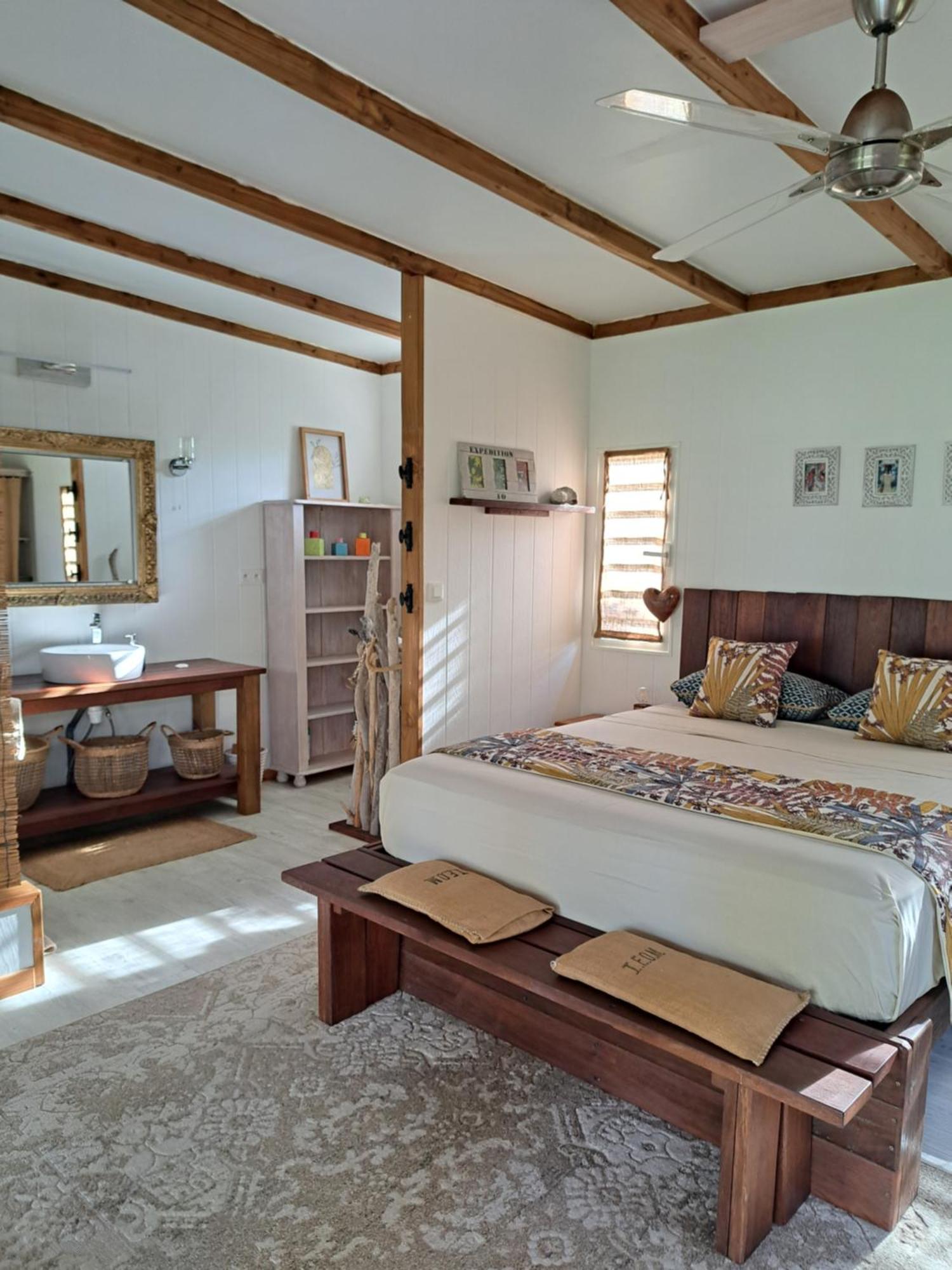 Breeze Ocean Bungalow Муреа Экстерьер фото